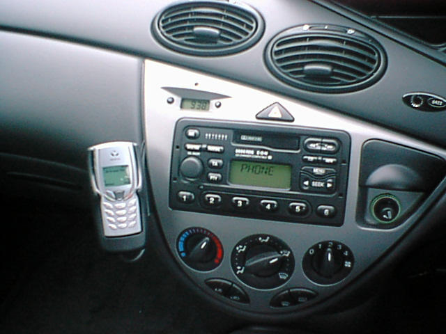 Nokia 6510 in carkit132 working with radio 